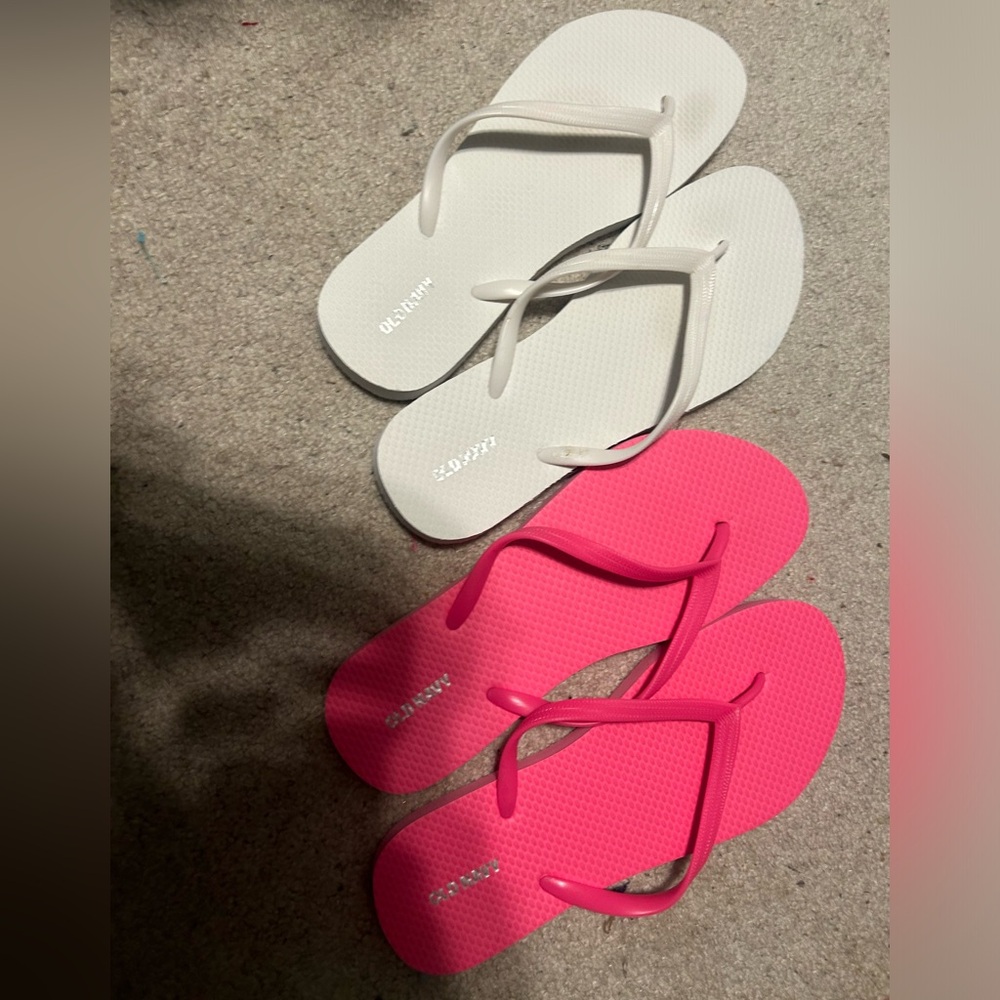 Old Navy Flip Flops, size Women’s 8 - White & Pink